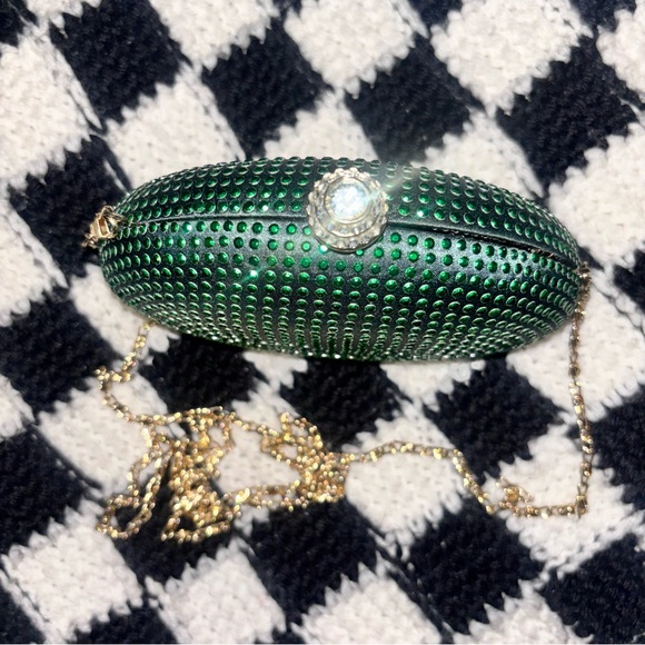 💚 Emeralds 💚 are a girl’s best friend 💚 clutch evening bag 💚 NWOT - Picture 3 of 13